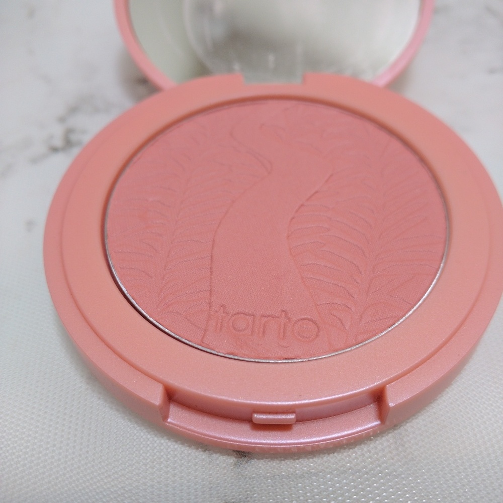 tarte Amazonian Clay 12 Hour Blush in Captivating - Picture 3 of 4